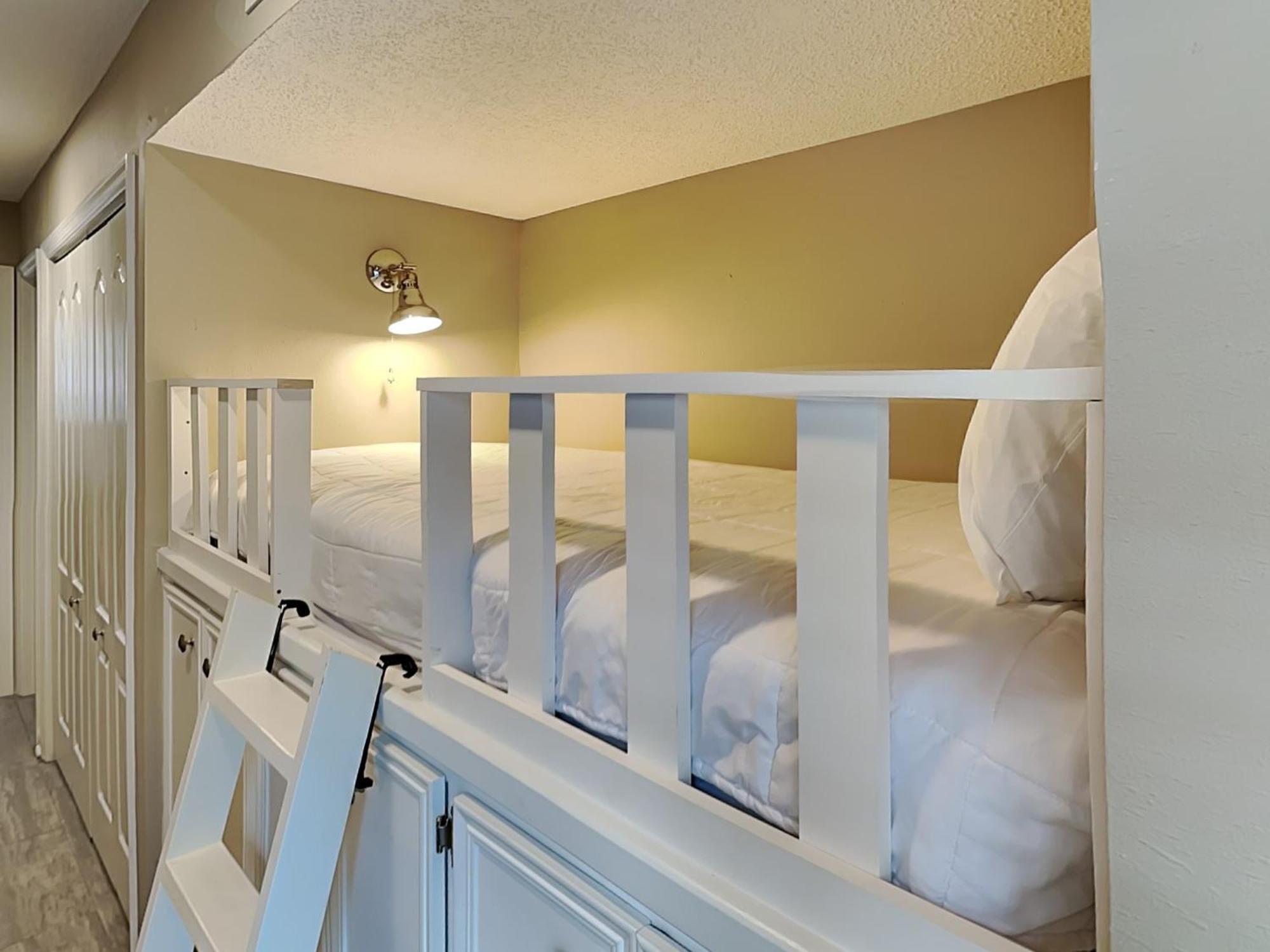 Horizon South 76e Apartment *